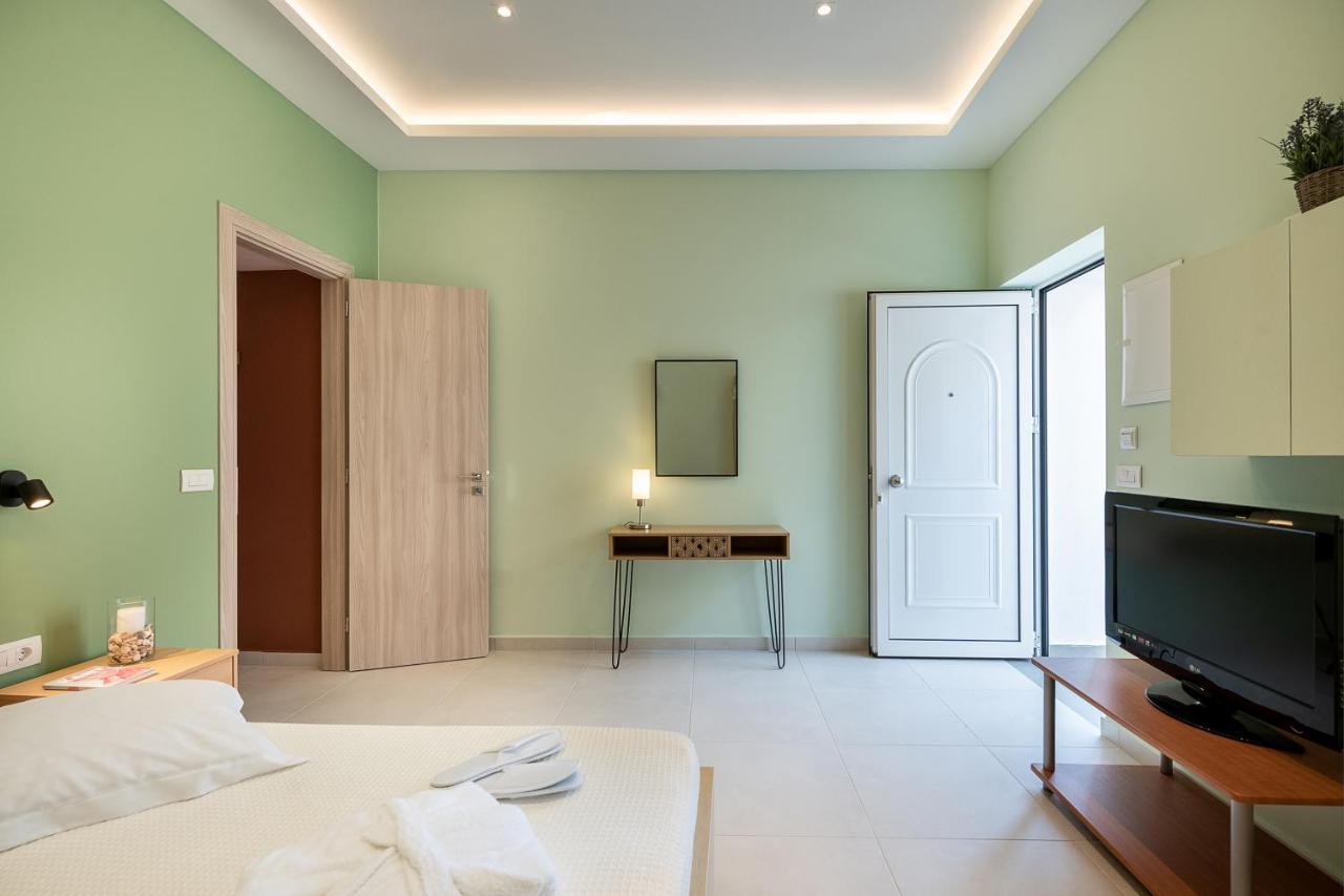 M City Apartments 100M From The Beach Chania  Ngoại thất bức ảnh